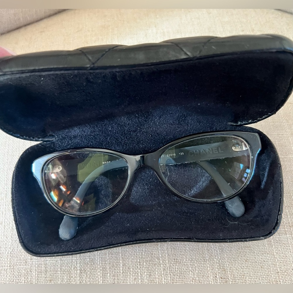 CHANEL Black Tweed Readers Glasses in Leather Case